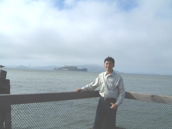 Fabian with Alcatraz in the background