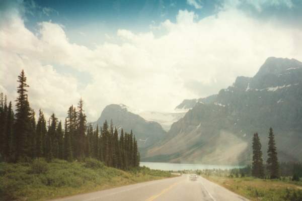 The Scenery on Icefields Parkway is great!